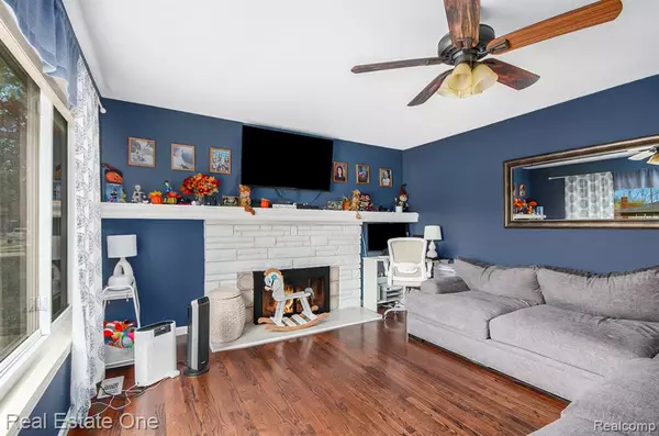 Sterling Heights, MI 48312,12416 Greenway Drive