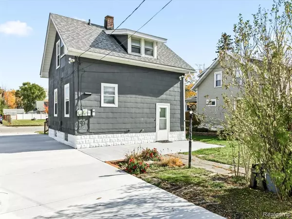 Port Huron, MI 48060,423 16th Street