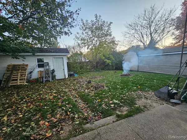 Flint, MI 48507,1097 W Buder Avenue