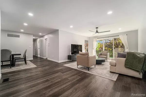 Bloomfield Hills, MI 48304,42160 Woodward Avenue