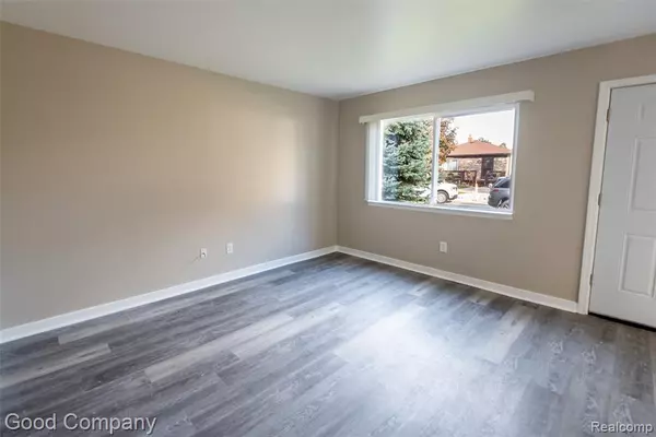 Roseville, MI 48066,27285 Lawnwood Street