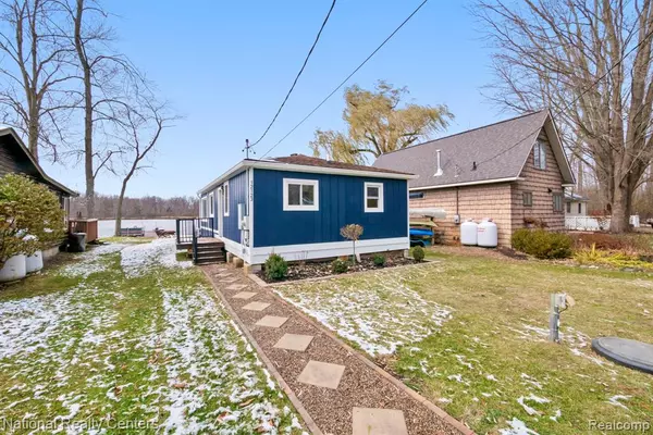 South Lyon, MI 48178,12123 Kirby Lane