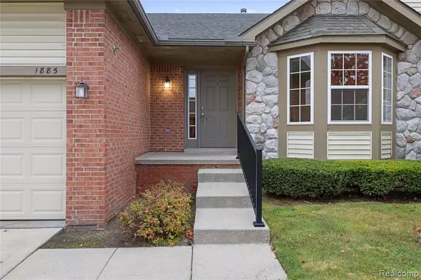 Ypsilanti, MI 48198,1885 Wexford Circle