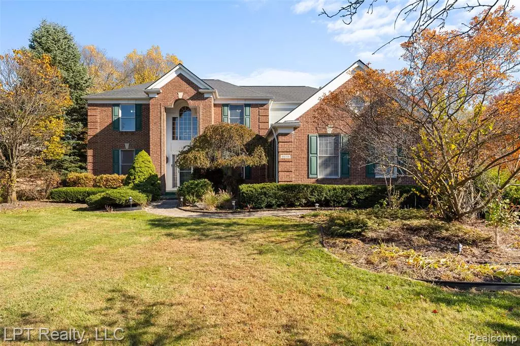 Canton, MI 48188,48318 Manhattan Circle