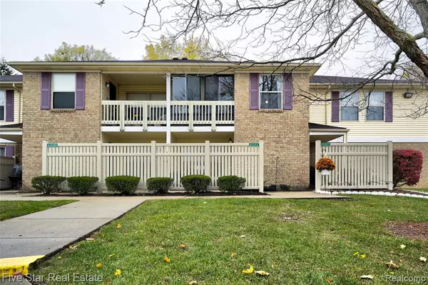 South Lyon, MI 48178,61051 Greenwood Drive