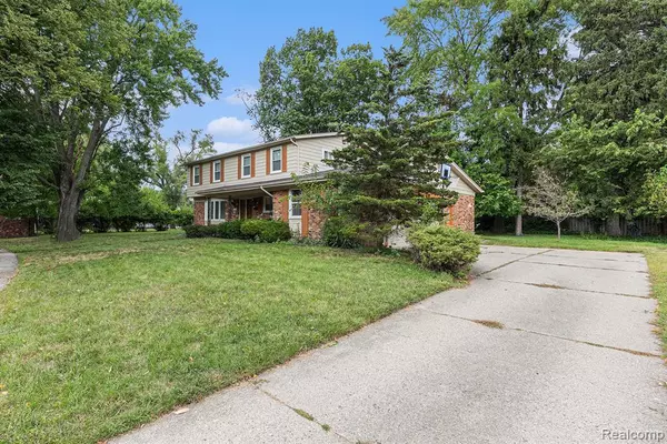 Warren, MI 48093,32058 Aline Drive