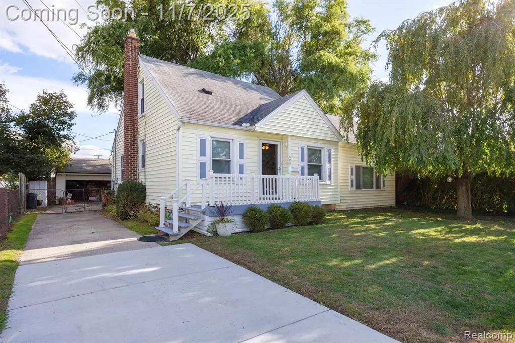 Allen Park, MI 48101,6027 Kim Avenue