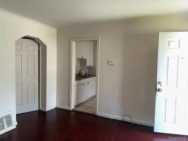 Detroit, MI 48205,13424 TACOMA Street