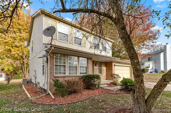 Ypsilanti, MI 48197,7985 Faircrest Drive