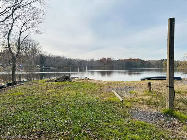 South Lyon, MI 48178,12063 Kirby Lane