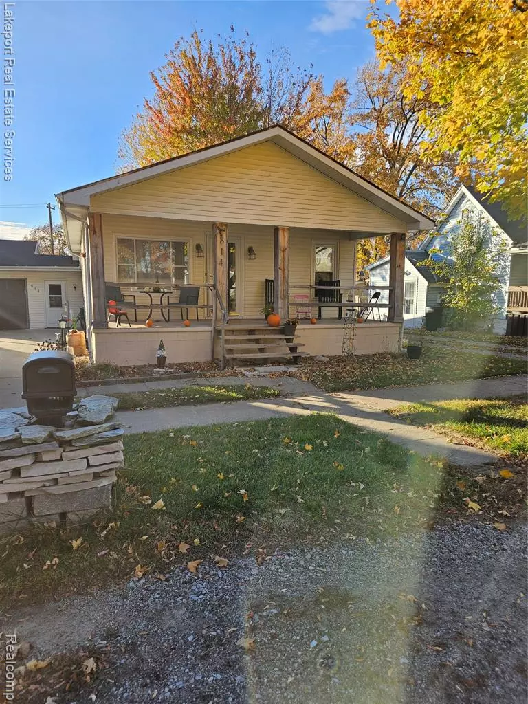 Marysville, MI 48040,814 Saint James Street