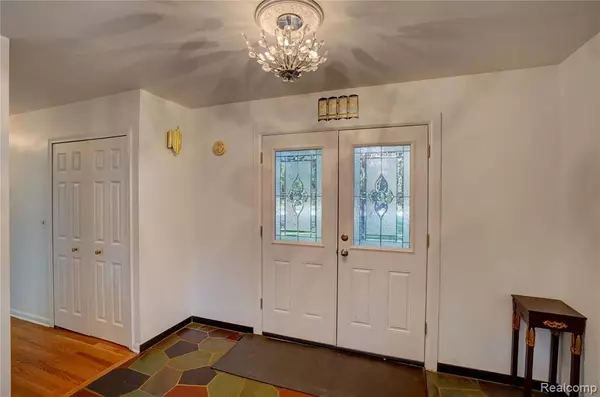 Grand Blanc, MI 48439,429 BELLA VISTA Drive