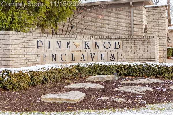 Clarkston, MI 48348,6434 Enclave Drive