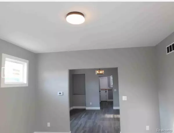 Detroit, MI 48205,14907 Mayfield Street