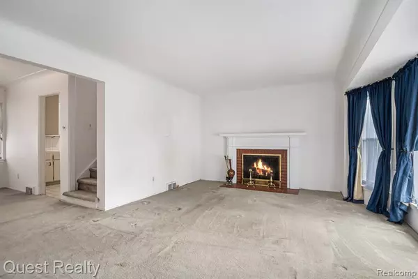 Oak Park, MI 48237,13700 Winchester Street