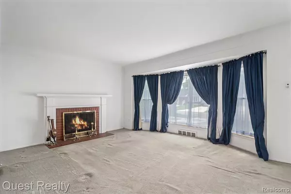 Oak Park, MI 48237,13700 Winchester Street