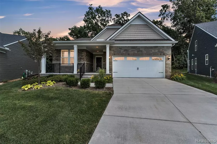 4633 CRESTWAY Drive, Brighton, MI 48116