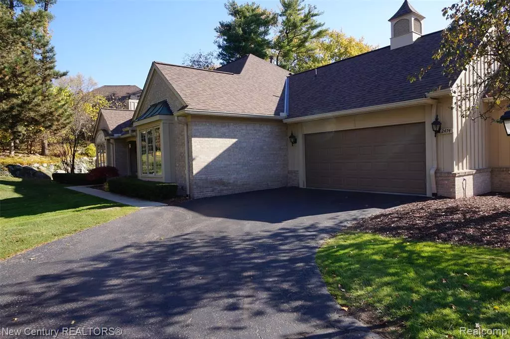 Bloomfield Hills, MI 48304,2474 Hickory Glen Drive