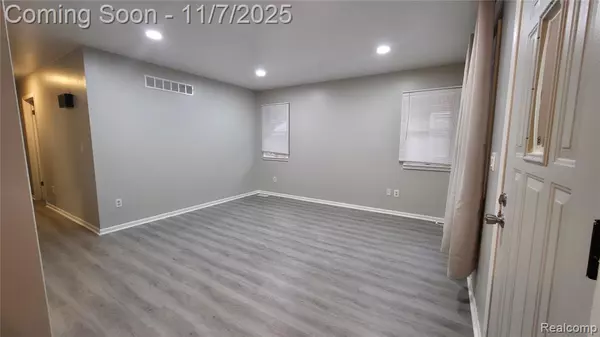 Eastpointe, MI 48021,16086 Bell Avenue