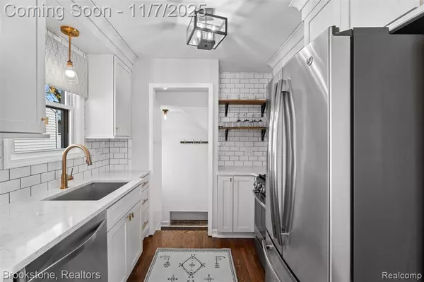 Berkley, MI 48072,2221 Columbia Road