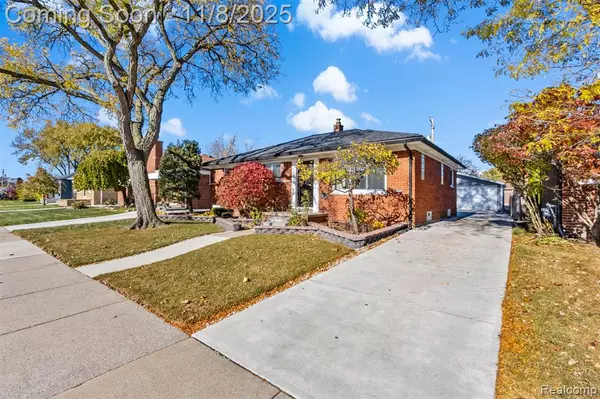 Saint Clair Shores, MI 48080,22417 Carolina Street