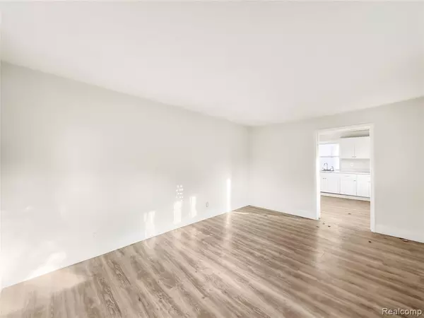 Flushing, MI 48433,2372 Meadow Street