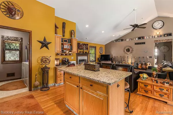 Howell, MI 48843,928 WESTWIND SHORE Drive