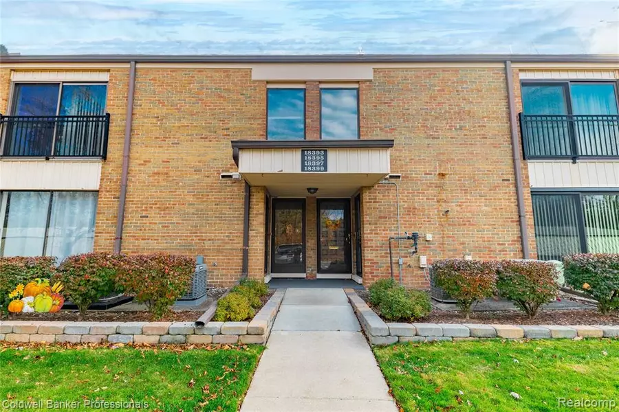 18399 University Park Drive, Livonia, MI 48152