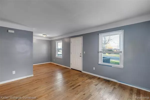 Harper Woods, MI 48225,19239 Beaconsfield Street