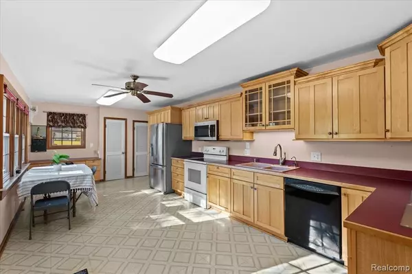 Howell, MI 48855,2795 N Burkhart Road