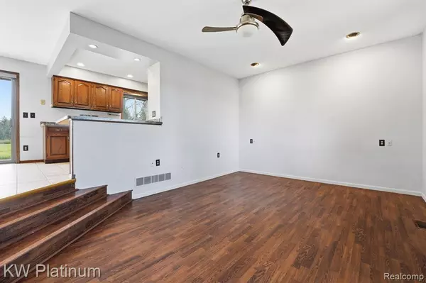 Grant, MI 48032,7383 Fisher Road