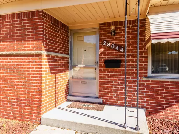 Warren, MI 48092,28644 Grobbel Avenue