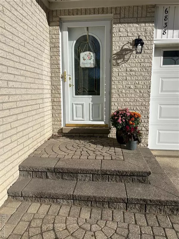 Canton, MI 48187,6838 Bostonhill Lane
