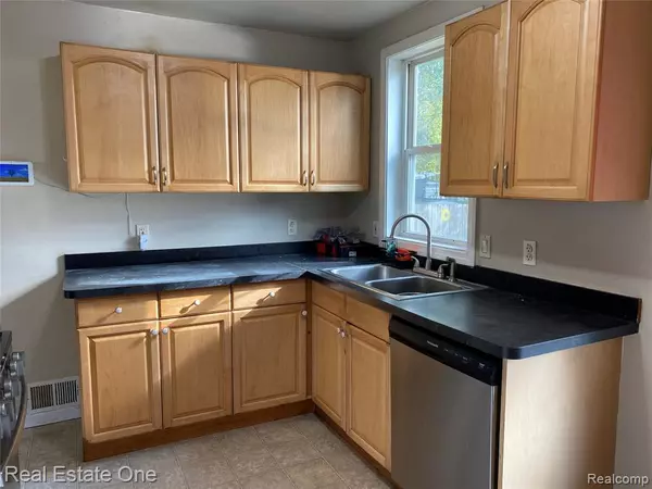 Wayne, MI 48184,34321 John Street