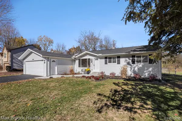 Waterford, MI 48327,6604 Doyon N Drive