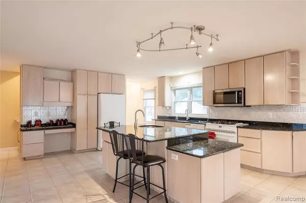 Highland, MI 48356,4333 Hunters Drive