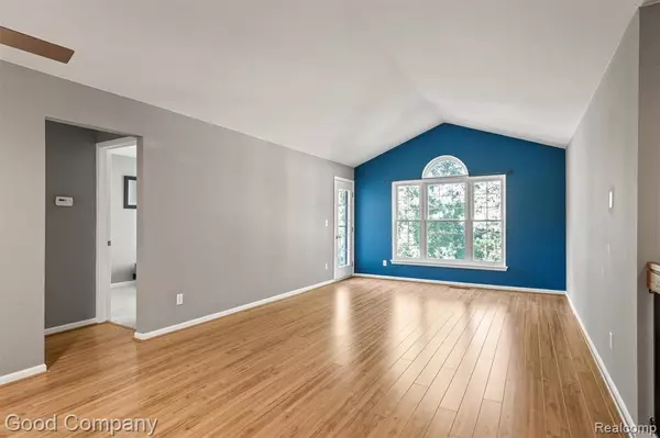 Shelby Twp, MI 48316,56543 Scotland Boulevard