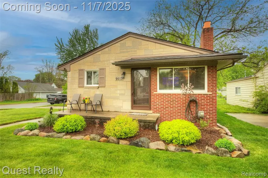 9013 Oporto Street, Livonia, MI 48150