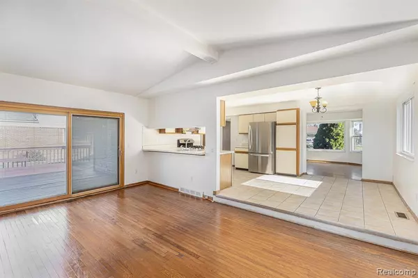 Sterling Heights, MI 48310,38337 Steede Drive