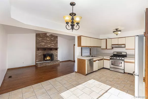 Sterling Heights, MI 48310,38337 Steede Drive