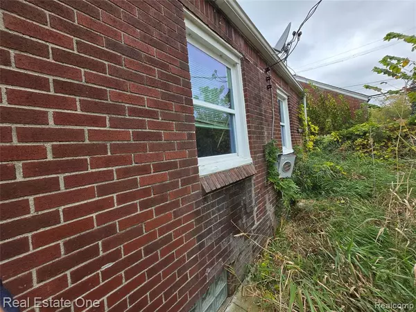 Detroit, MI 48224,5798 Oldtown Street