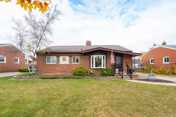 5247 Lyons S Circle, Warren, MI 48092