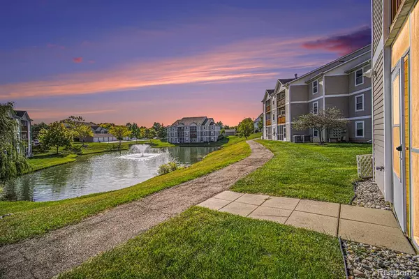 Ann Arbor, MI 48108,1533 Weatherstone Drive