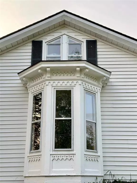 Waterford, MI 48328,549 Grixdale Lane