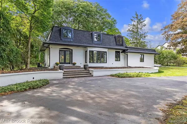 Bloomfield Hills, MI 48301,7244 Lahser Road