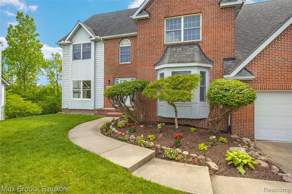 Ann Arbor, MI 48108,3592 GREAT FALLS Circle