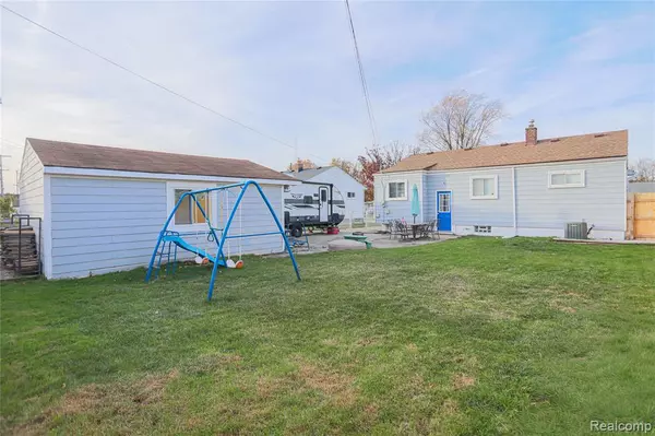 Roseville, MI 48066,15214 Petrie Street