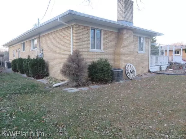 Chesterfield, MI 48047,49400 Callens Road