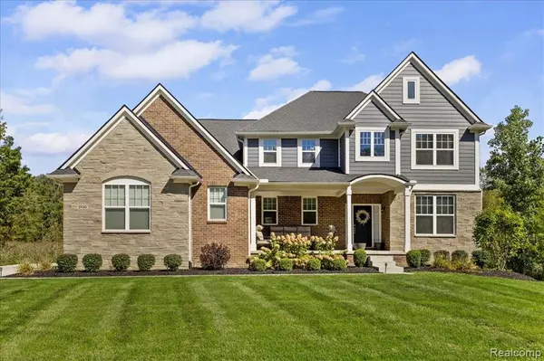 Commerce Twp, MI 48382,1930 Thorncrest Court