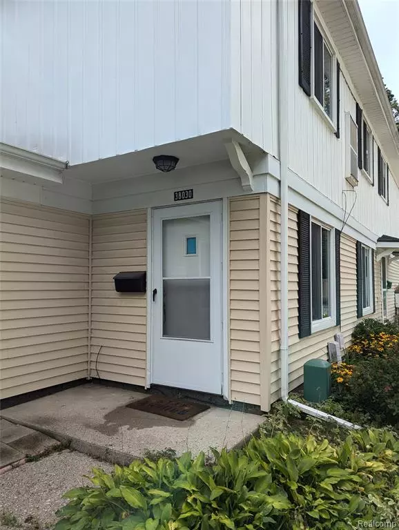 Westland, MI,38030 GREENWOOD Street